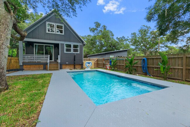 Building Photo - 52 Florida Ave