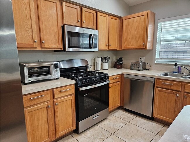 Building Photo - 24415 Summer Wind Ct