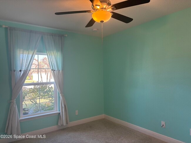 Building Photo - 718 Lyndall Ln