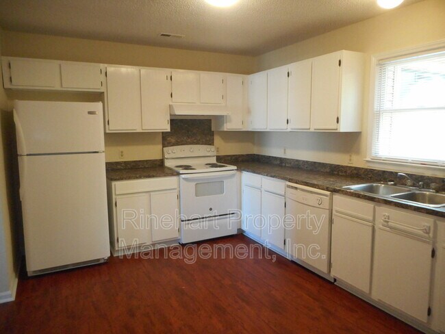 Building Photo - 1120 Camden Ave