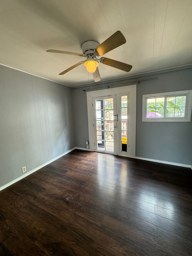 Building Photo - Quince St