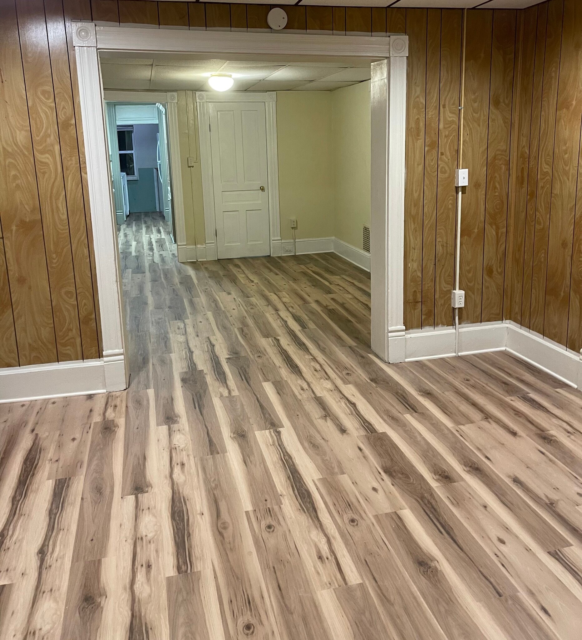 Building Photo - 909 N 4th Ave