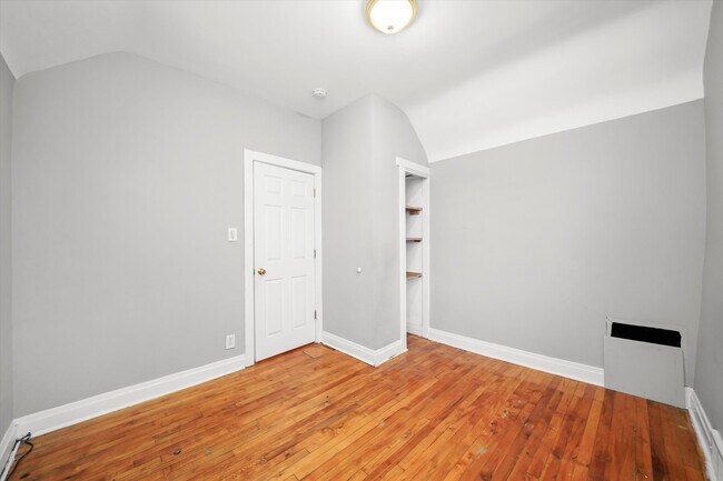 Building Photo - 2334 N 74th Ave