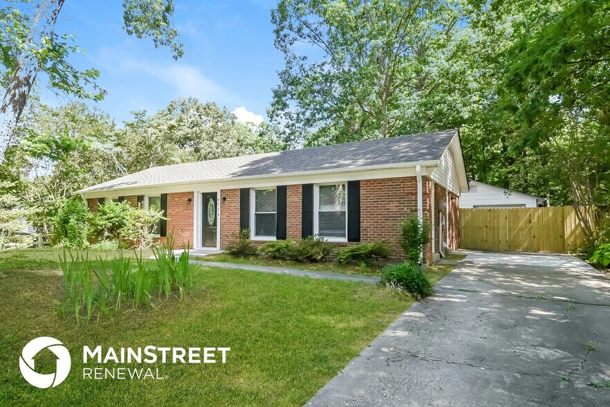Building Photo - 4720 Cricklewood Dr