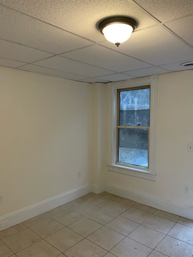 Building Photo - Riverview Apartments