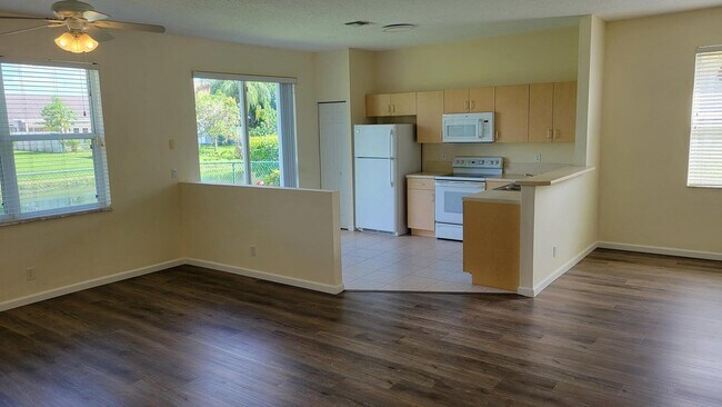 Building Photo - 1764 Pierside Cir