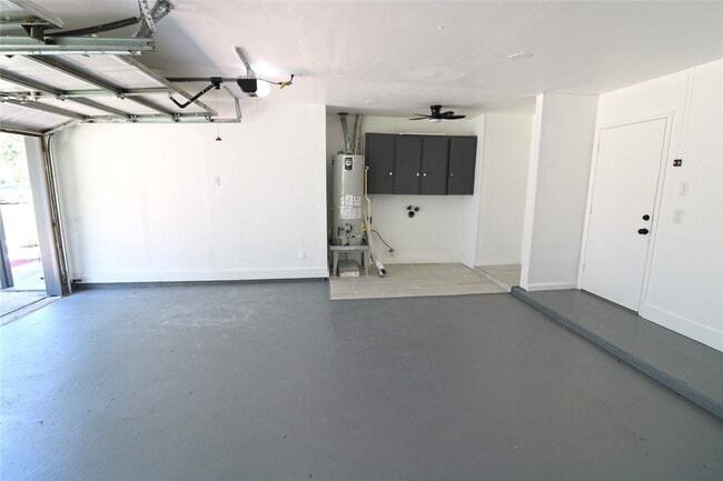 Building Photo - 9211 Blankenship Dr