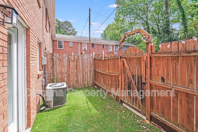 Building Photo - 638 Chipley Ave