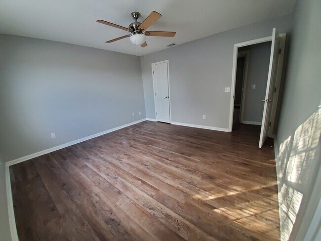Building Photo - 453 Brannen Drive #7