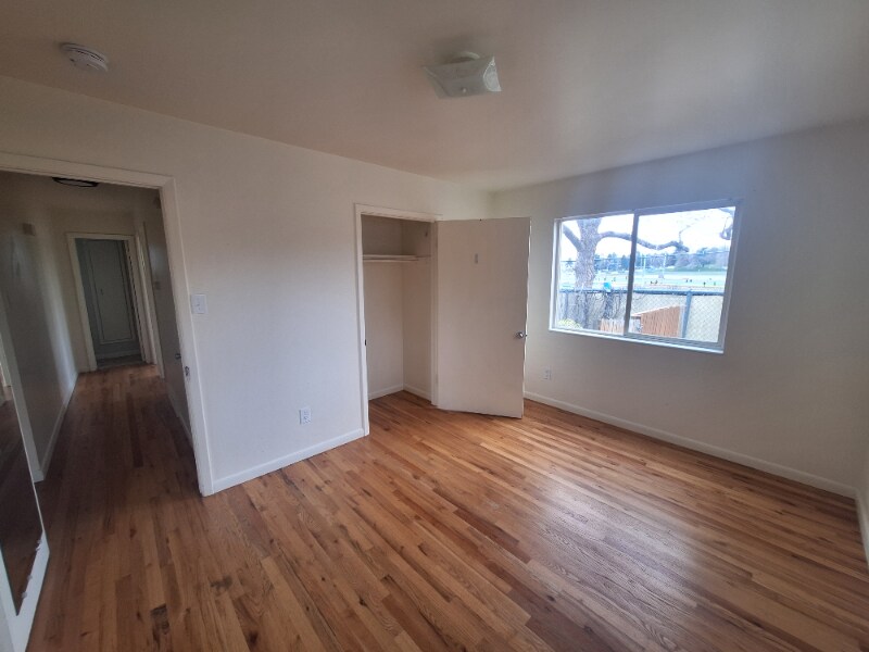 Building Photo - 2172 Reed Dr