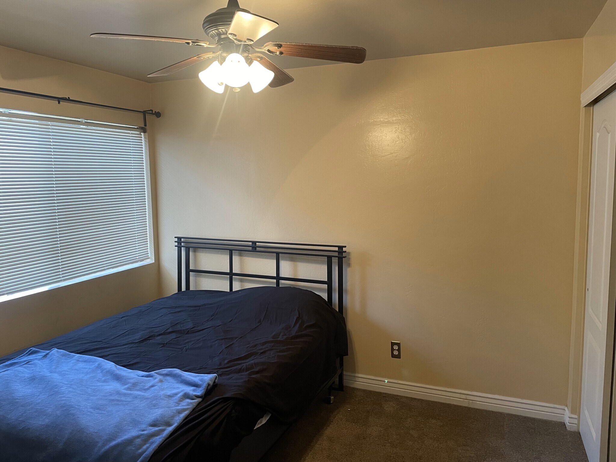 Building Photo - 3200 S Litzler Dr