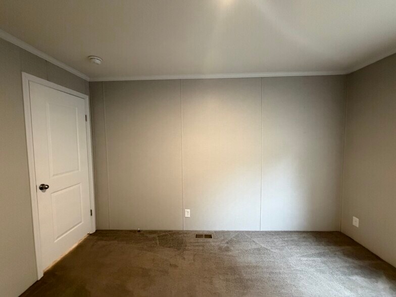 Building Photo - 1539 Huron Ct