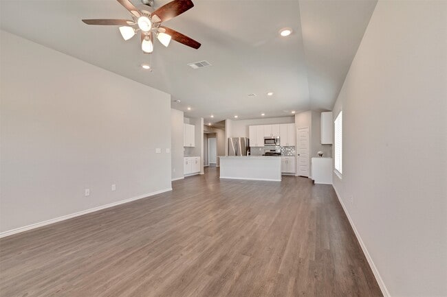 Building Photo - 261 Gallant Front Trl