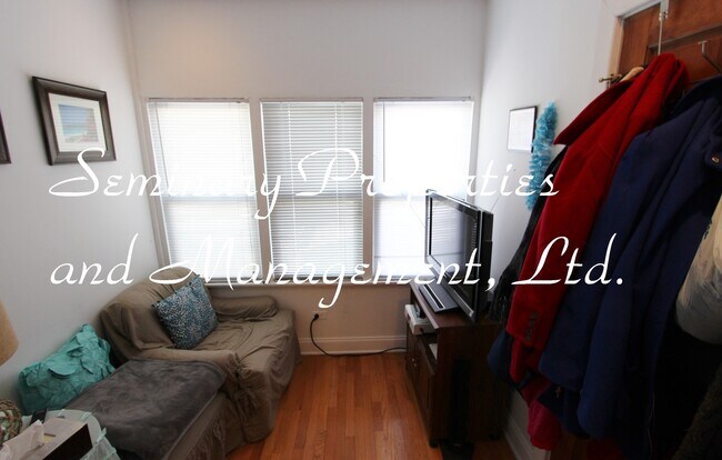 Interior Photo - 1030 W George