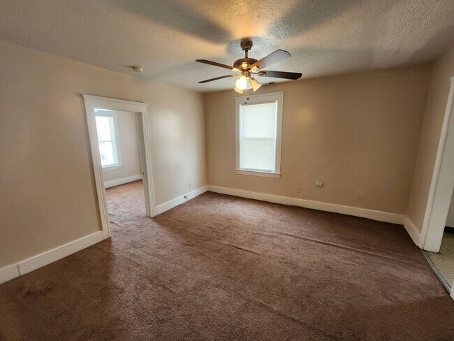 Building Photo - 4629 Storer Ave