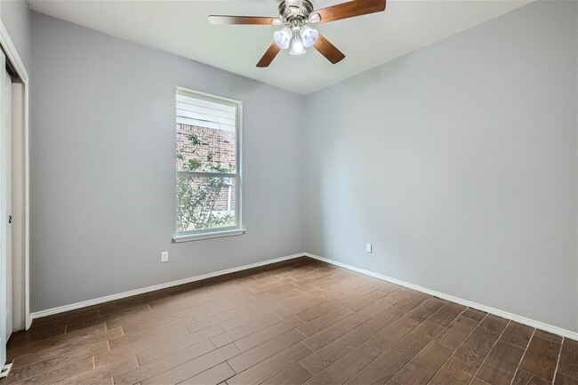 Building Photo - 158 Willow Leaf Ln