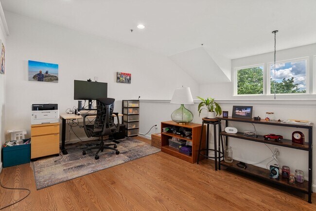 Building Photo - 112 Highland Ave