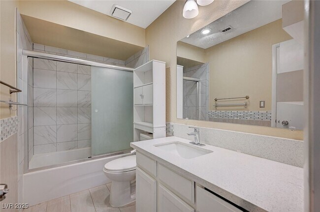 Building Photo - 5923 Laredo St