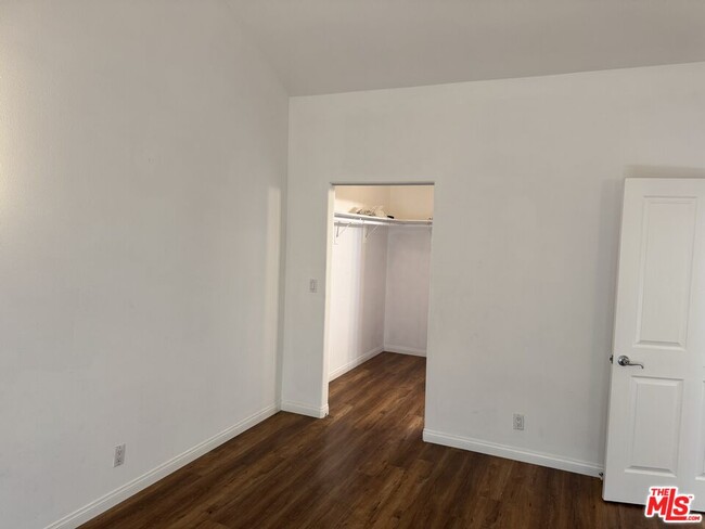 Building Photo - 2315 Mira Vista Ave