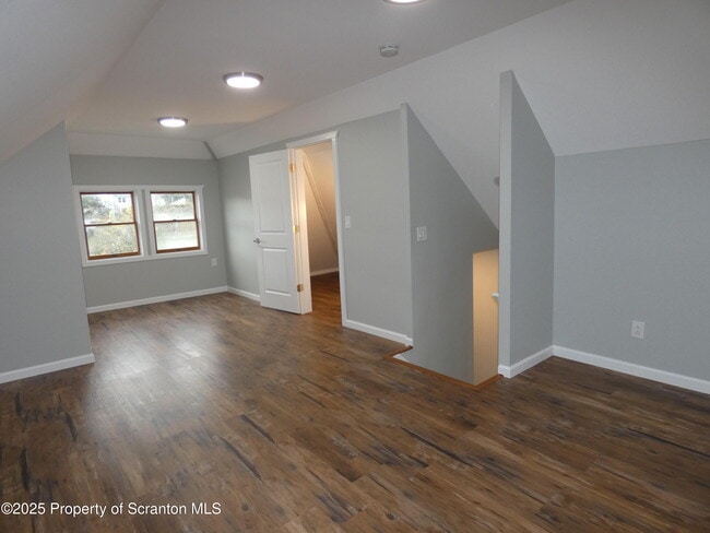 Building Photo - 620 Sanderson Ave