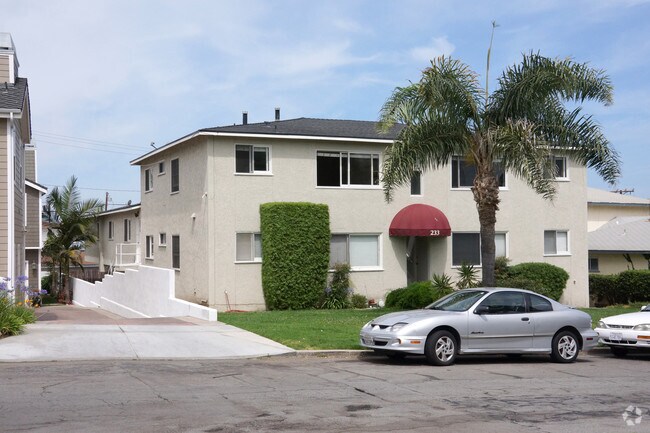 Primary Photo - 233 Calle Miramar