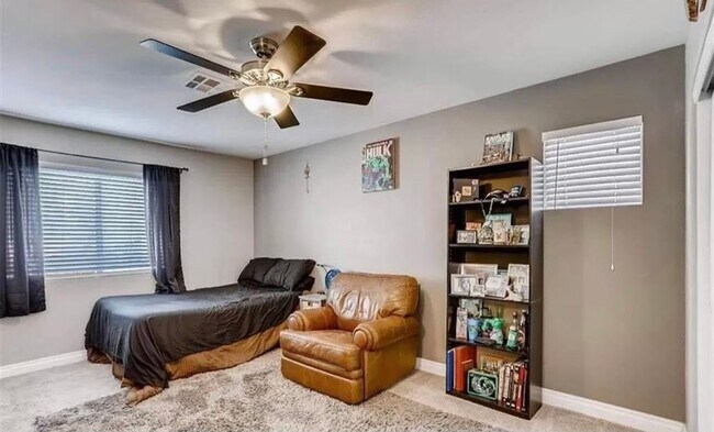 Building Photo - AWESOME 3 BEDROOM RENTAL DUAL LIVING SPACES LOCATED IN THE SW!!!!