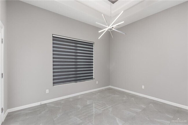 Building Photo - 17 Pecos Trail