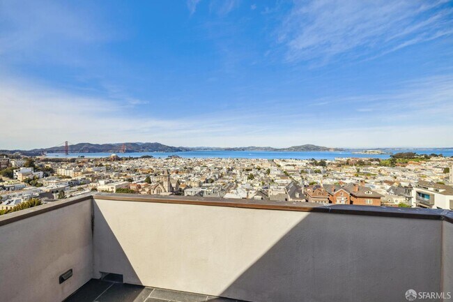 Building Photo - 2336 Broadway