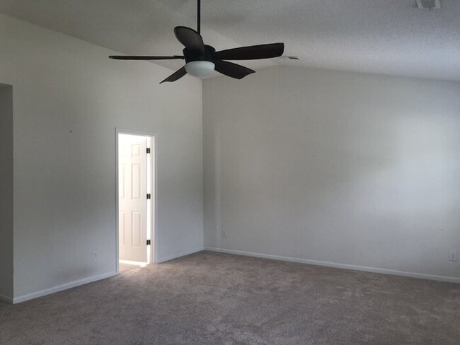 Building Photo - 5105 Torrey Ln