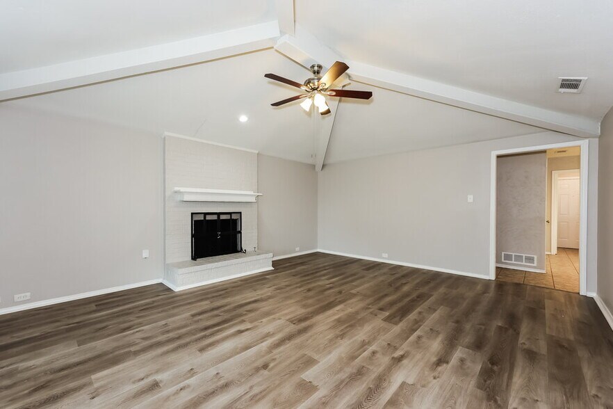 Building Photo - 1134 Madlynne Dr