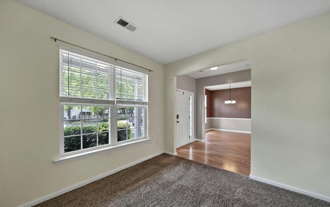 Building Photo - 325 Afton Ln
