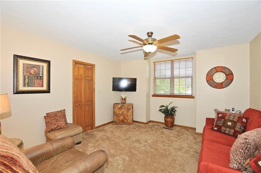 Building Photo - 9339 Embers Way