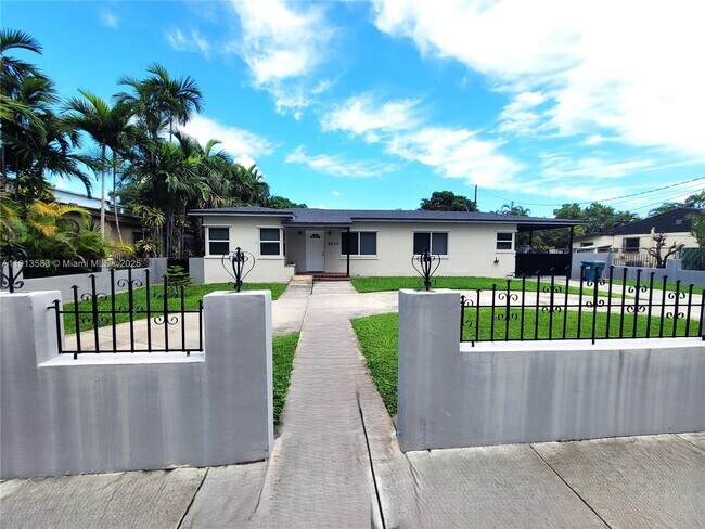 Primary Photo - 8839 SW 28th St