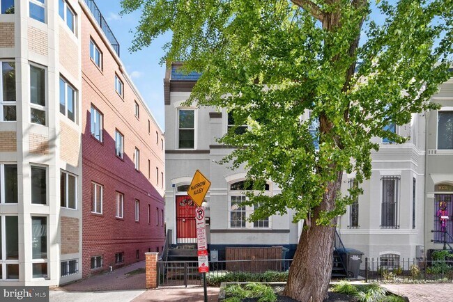 Building Photo - 1635 Marion St NW