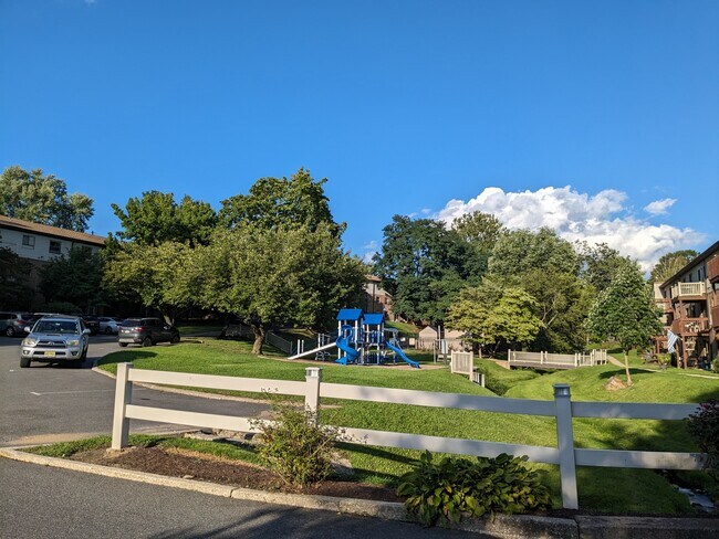 Playground - 280 Bridgewater Rd
