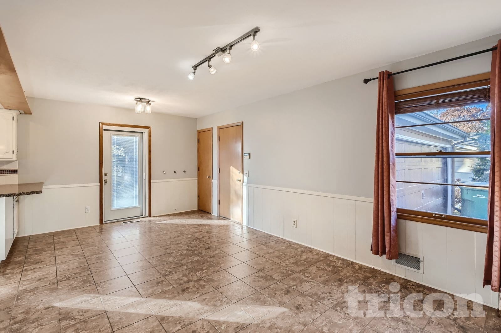 Building Photo - 13408 Colfax Ave S