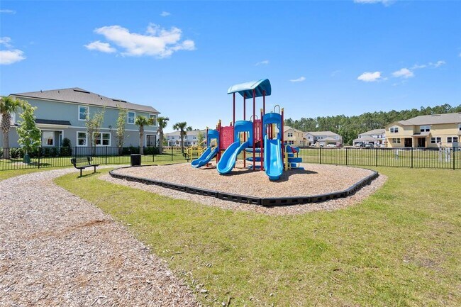 Building Photo - 196 Redbud Rd