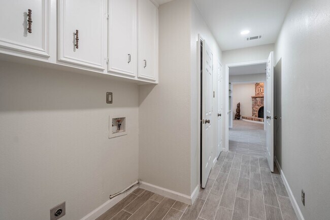 Building Photo - 4503 Westminister Dr