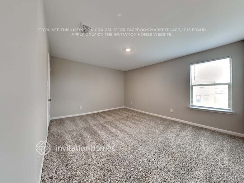 Building Photo - 3127 Angus Dr