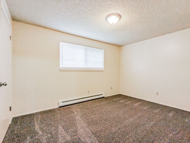 Building Photo - 15817 Manor Way