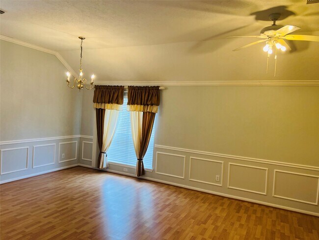 Building Photo - 310 Annes Way