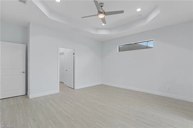 Building Photo - Spacious 4 Bedroom, 3 Bath Single-Family H...