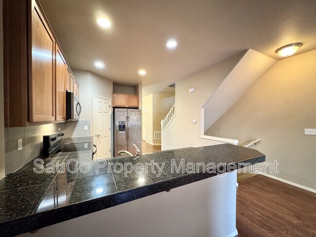 Building Photo - 1444 NE Redspire Ln