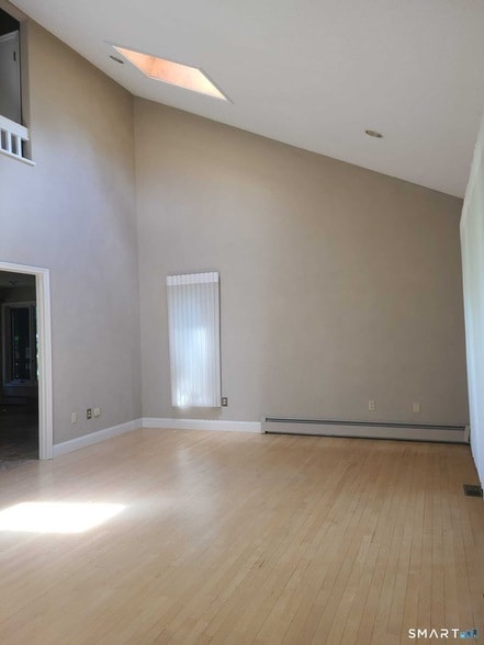 Building Photo - 925 Dunbar Hill Rd