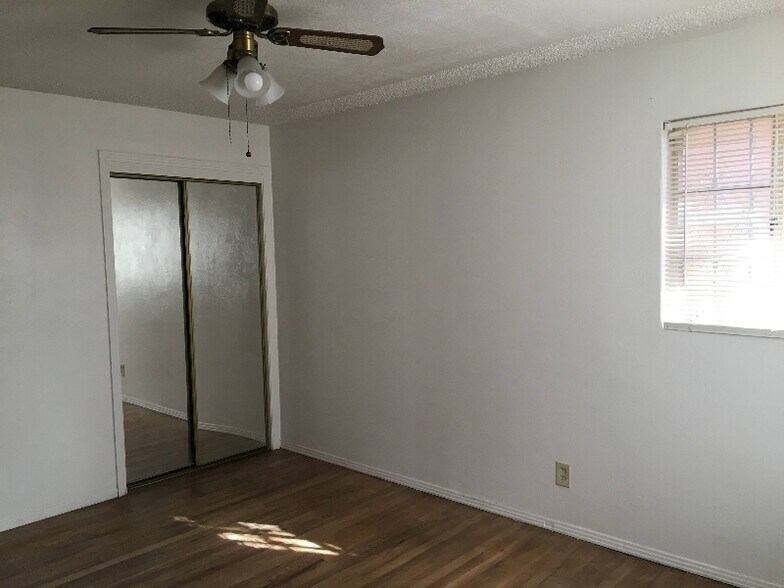 Building Photo - 7722 Barton St