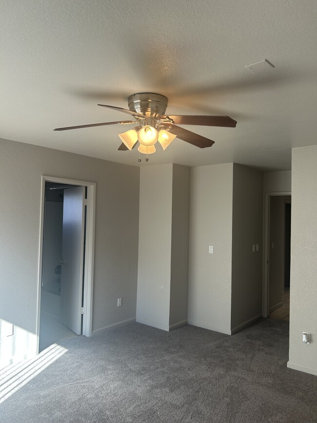 Building Photo - 1728 Colin Ln