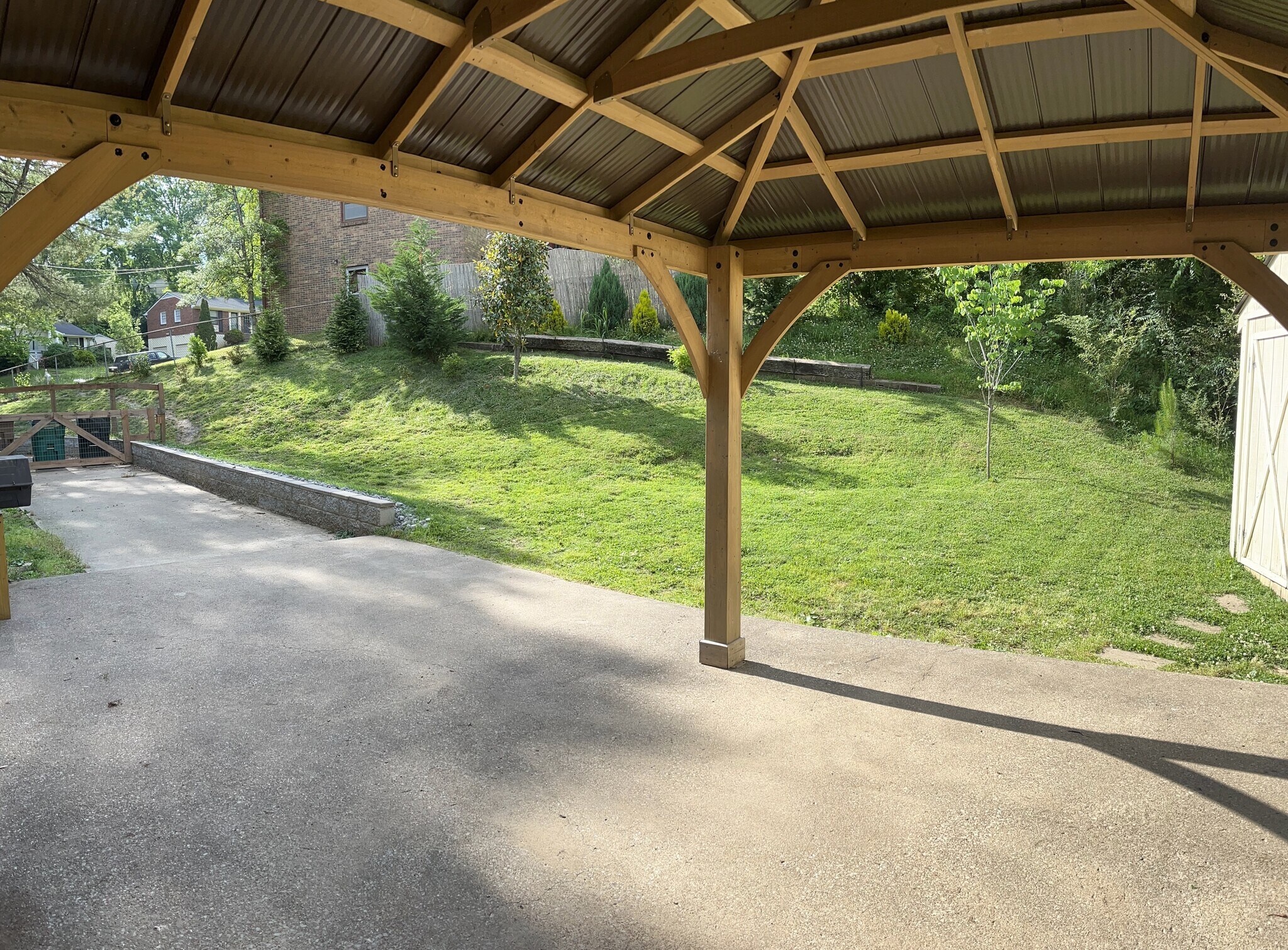 Building Photo - 232 Shawn Dr