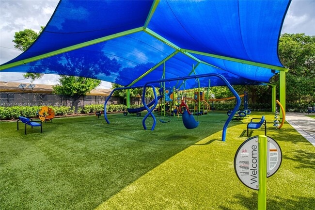 Building Photo - 2323 NW 52nd Ct