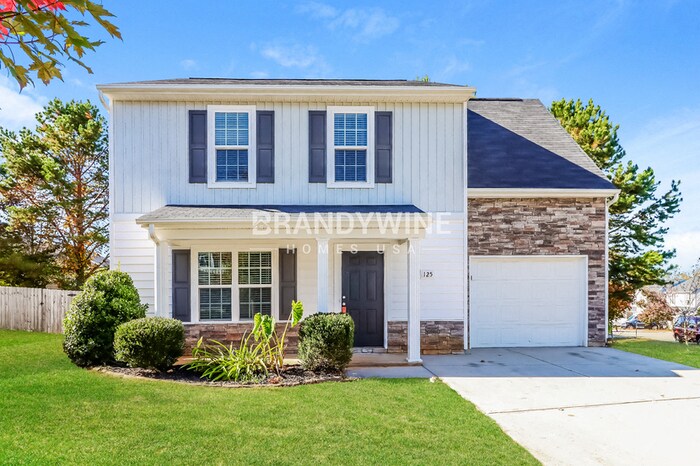 Building Photo - 125 Autumn Bluff Cir