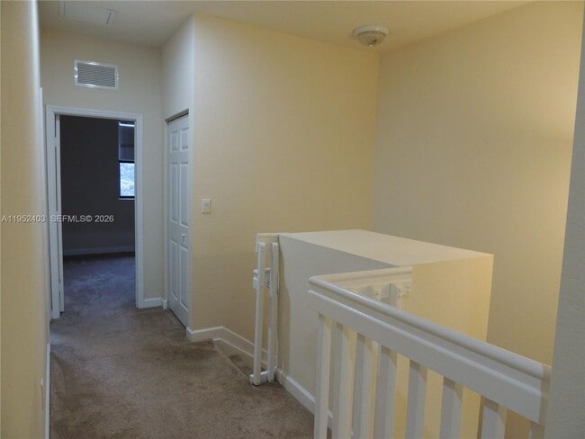 Building Photo - 3344 W 91st Terrace